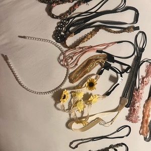 bundle of 25 headbands